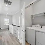Beautiful New 5br With Outdoor Seating * New Orleans