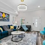 Holiday home Five Bathrooms With Five Bedrooms And Stylish