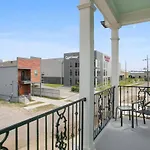Private, Brand New, 5 Bed 5 Bath
