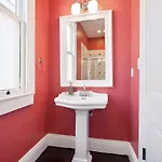 Lovely Historic Treme 3bed And 2bath, Prime Location Holiday home *