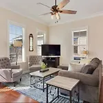 Luxurious Single Cottage With Private Yard