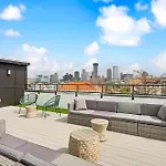 Pluto Rooftop Villa
