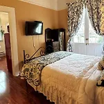 Garden Cottage In The Heart Of Nola