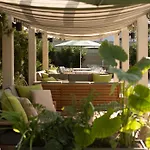 The Maidstone New Orleans