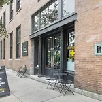 Spacious Downtown 2Br Condo With Sleeper Sofa Gym Pool Gameroom Near Parade Route And Superdome