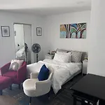 Cozy Studio Apt 10 Min From Everywhere In City