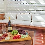 Aparthotel Bywater 3*