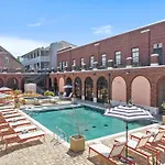 Aparthotel Bywater