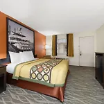 Hotel Super 8 By Wyndham New Orleans