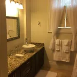 Apartment Spacious Napoleon Ave Mardi Gras New Orleans