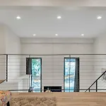 Chic Getaway Across From French Quarter New Orleans