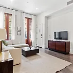 Group-Friendly Nola Suite Near Bourbon