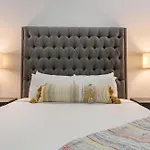 Elegant 4br In Downtown Apartment New Orleans
