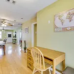 Walk To Lake And Dining Remote Working Hub With Patio
