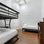 Apartment Elegant 4br In Downtown