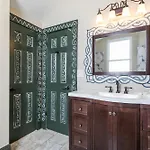 4br Luxury Uptown Retreat W Private Heated Pool