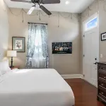 Holiday home 4br Luxury Uptown Retreat W Private Heated Pool