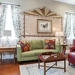 4br Luxury Uptown Retreat W Private Heated Pool