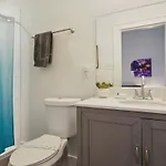 Apartment Cute 1bed 1bath 4blocks From French Q Near Bourbon St And Steps To Jazz Venues