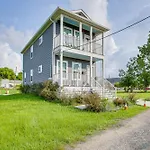 Walk To Carrollton Ave Eats Bright Nola Duplex!