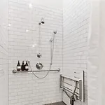 Group-friendly Nola Near Bourbon * New Orleans