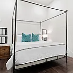 Group-friendly Nola Near Bourbon New Orleans
