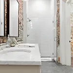 Group-friendly Nola Near Bourbon New Orleans