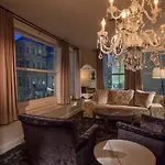 International House 4* New Orleans