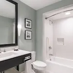 Renaissance Pere Marquette French Quarter Area Hotel New Orleans