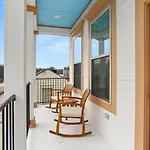 Stylish 3Br W Parking Balcony Walk Everywhere