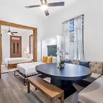 Holiday home Delightful Canal Street Family In Mid-city *