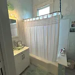 3br Gorgeous Paris Penthouse Sleeps 5 W Balcony, Fq, Streetcar!! Apartment New Orleans