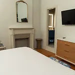 On Ursulines, A French Quarter 3* New Orleans