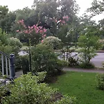 Bed & Breakfast Oakview 4*