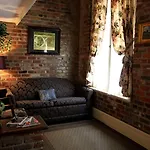 The Olivier House Hotel