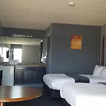 Hotel 10 Extended Stay Motel 2*