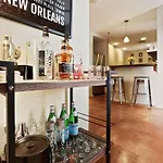 Group Getaway - 2 Modern 3br-2ba Warehouse Flats - 6 Bedrooms & 4 Baths Total *