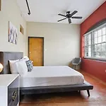 Apartment Group Getaway - 2 Modern 3br-2ba Warehouse Flats - 6 Bedrooms & 4 Baths Total *