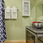 Apartment Group Getaway - 2 Modern 3br-2ba Warehouse Flats - 6 Bedrooms & 4 Baths Total New Orleans
