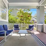 Comfortable Rooms Near All Nola Hot Spots * New Orleans