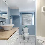 Comfortable Rooms Near All Nola Hot Spots Apartment