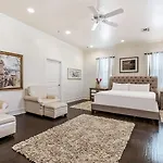 Modern, Spacious With Luxury Amenities Aparthotel 3*