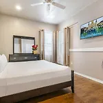 Modern, Spacious With Luxury Amenities Aparthotel