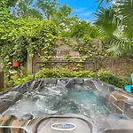 Historic In The Marigny, Blocks To French Quarter Hotel 4*