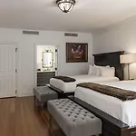 Royal Frenchmen And Bar Hotel