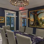 Hotel Royal Frenchmen And Bar