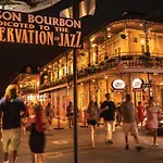 Cute And Cozy Centrally Located Unit