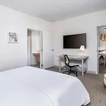 Element New Orleans Downtown