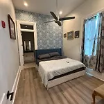 Blue Crawfish Boutique Hotel & Pool Bar