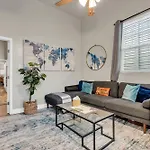 Mid-City Shotgun W High Ceilings & Near Streetcar